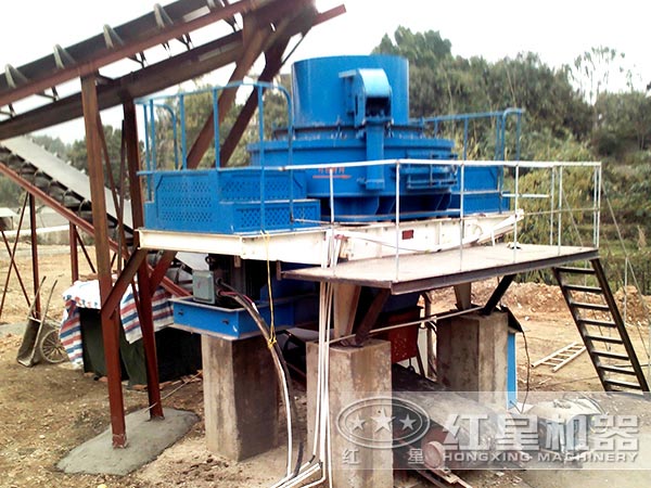 砂石料整形機(jī)現(xiàn)場(chǎng)