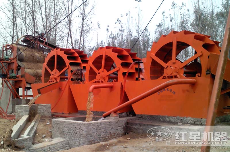 三臺洗砂機同時生產，更有效